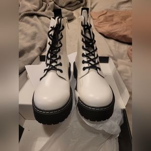 Torrid BNIB White Platform combat boots